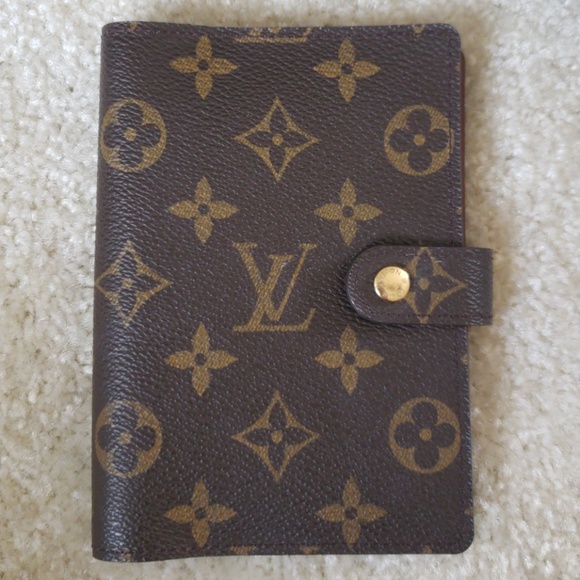 Louis Vuitton Handbags - Authentic Louis Vuitton PM Agenda